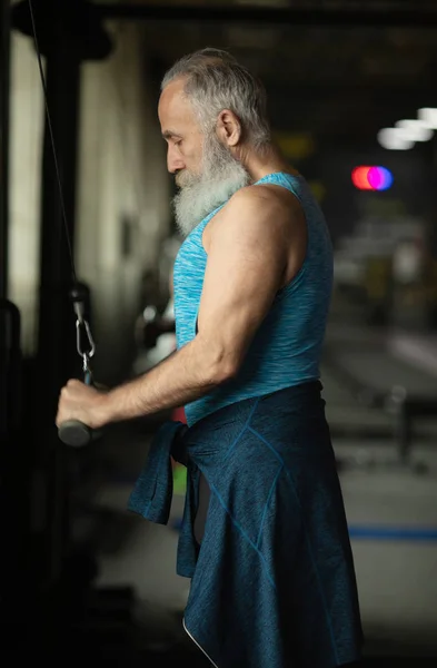 Bearded Senior Man Sportkläder Gym Träna Med Vikter — Stockfoto