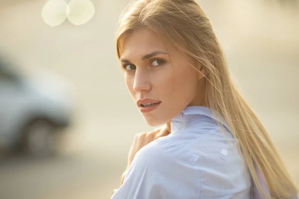 Attractive Young Blond Woman Close Portrait Female Outdoors Spring Sunshine — Stock Photo, Image