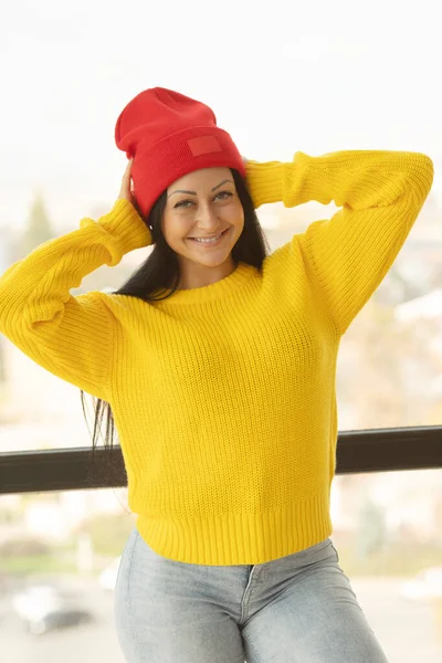 Woman Indoor Portrait Young Beautiful Woman Warm Yellow Knitted Clothes — Stock Photo, Image