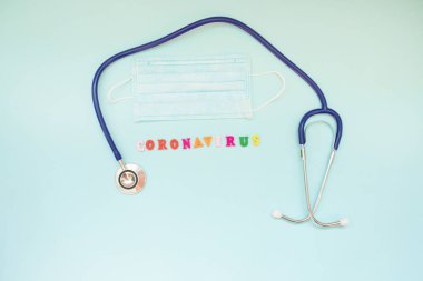 Mavi Tıbbi Tek Kullanılan Yüz Maskesi. Covid-19 - Wuhan Romanı Coronavirüs.