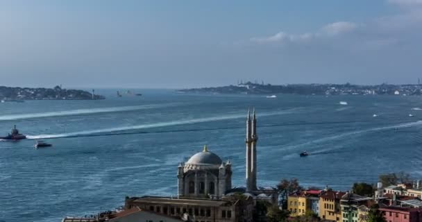 Ultra Hd 4 k czas wygaśnięcia fotografii meczetu Ortakoy Stambuł Turcja — Wideo stockowe