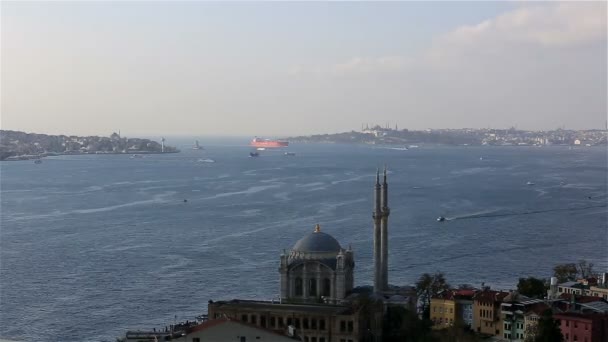 Timelapse view of Ortakoy Mosque — Stock Video