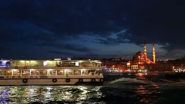 Seeverkehr am Bosporus bei Istanbul Türkei — Stockvideo