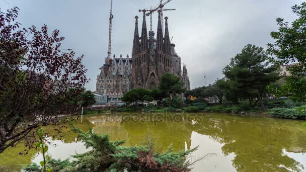 Ultra HD 4K Antoni Gaudi Sagrada Familia Cathedral — Stockvideo