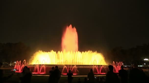 Fuente mágica en Barcelona — Vídeo de stock