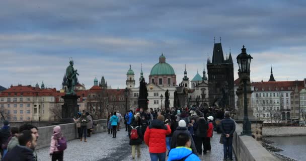 Карлова мосту Старого міста Прага — стокове відео