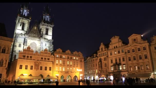 Astronomische klok en Church of Our Lady voor — Stockvideo