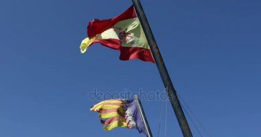 İspanya ve valencia bayrakları