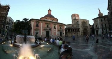 izleme ateş zaman atlamalı ünlü yer elverişli de Virgin Desamparados Bazilikası ile Valencia İspanya eski Meydanı'nda 21 Temmuz 2017