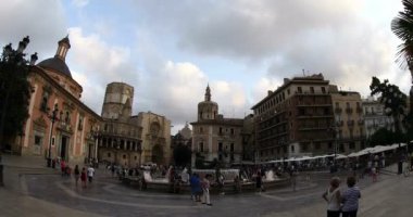 izleme ateş zaman atlamalı ünlü yer elverişli de Virgin Desamparados Bazilikası ile Valencia İspanya eski Meydanı'nda 21 Temmuz 2017