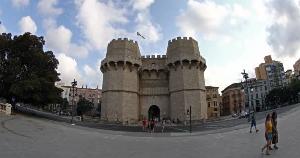 Time Lapse Les tours Serranos et la circulation urbaine à Valence 2 — Video