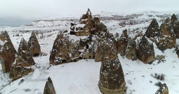 4 k luchtfoto winterseizoen van Cappadocië 35 — Stockvideo