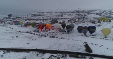 4 k hava sıcak hava balonları 10 uçmaya hazır alıyorsanız