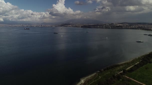 Lagün ile güzel manzara havadan görünümü — Stok video