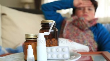 Çocuk evde istirahat gripten hasta