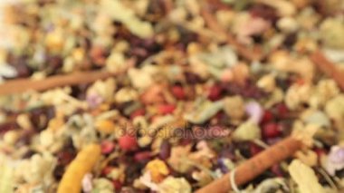 Farklı tür bir şifalı otlar 