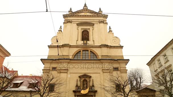 古老的教堂在布拉格 2 — 图库视频影像
