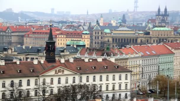 Vista panorâmica das pontes e do centro histórico de Praga — Vídeo de Stock