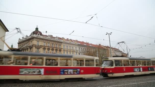 Trafic dans la ville de Prague — Video