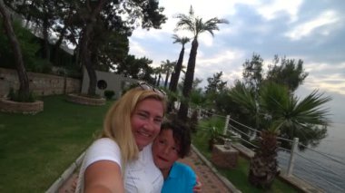 Anne ve oğlu 2