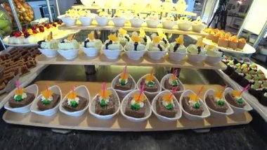 Tatlı 9 lezzetli birçok farklı türde