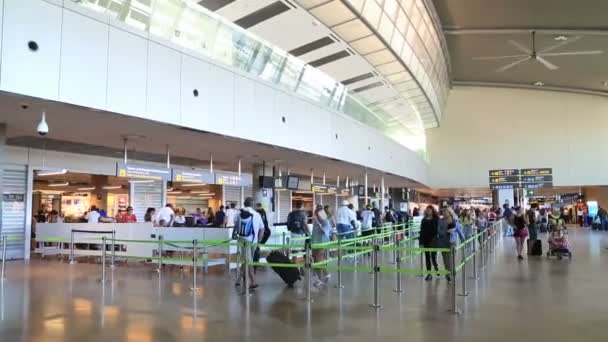 Interior del Internatioinal Valencia Aeropuerto 3 — Vídeos de Stock