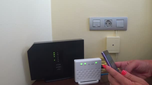 Wireless Internet Router 6 — Stockvideo