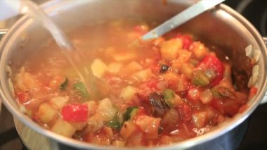 Domates soslu 3 yemek Patatoes