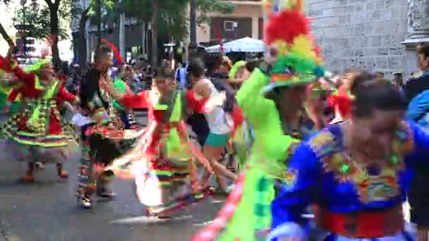 Carnaval boliviano en Valencia 2 — Vídeo de stock