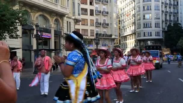 Боливийский карнавал в Валенсии 6 — стоковое видео