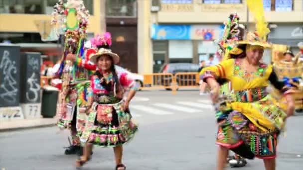 Bolivian carnaval in Valencia 13 — Stock Video