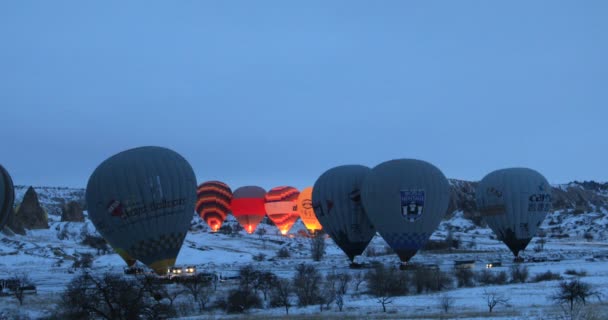Horkovzdušný balón v Kappadokii Turecko 4 — Stock video