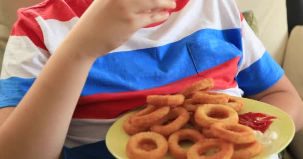 Portrait Cute Preteen Chld Eating Onion Rings — Stock Video