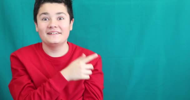 Portrait Happy Young Boy Applauding Gainst Chroma Key Green Screen — Stock Video