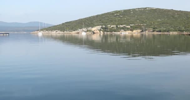 Utsikt Över Medelhavet Buske Vegetation Kust Och Vackert Hav Izmir — Stockvideo