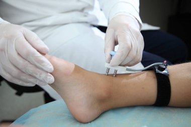 Electroneuromyography tıpta yeni bir yön budur. Tıbbi muayene Elektromiyografi.