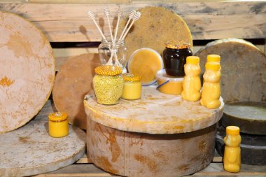 Arıcılık. Geçim arı ürünleri. Balmumu, petek, bal, polen, propolis. Arıcılık ürünleri.