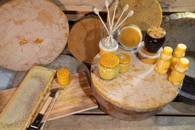 Arıcılık. Geçim arı ürünleri. Balmumu, petek, bal, polen, propolis. Arıcılık ürünleri.