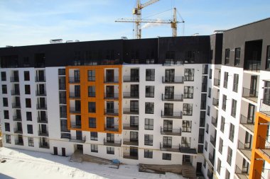 Konut çok katlı bina inşaatı. Yeni yerleşim bölgesi. Stok görüntü oluşturma