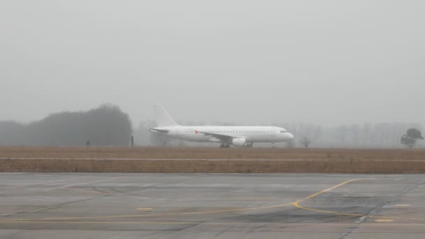 Vinnytsia Ukraine March 2020 Hasidim Arrive Ukraine Flight Hasidim Tel — Stock video