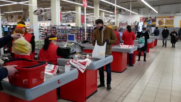 Vinnytsia Ucraina Aprile 2020 Prevenzione Del Coronavirus Supermercato Gli Effetti — Video Stock