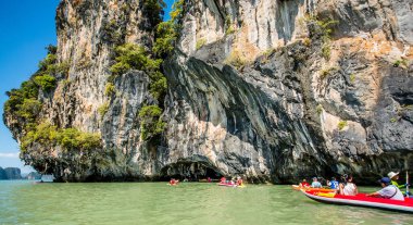 Koh Hong Adası'nda Kano