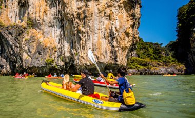 Koh Hong Adası'nda Kano