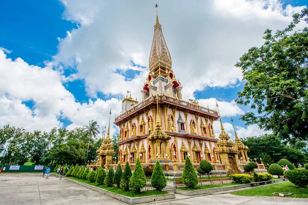 Pagode em Wat Chalong ou Chalong Temple, Phuket Tailândia — Fotografia de Stock
