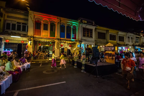 Phuket stadt nachtwandern straßenfest — Stockfoto