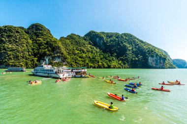 Koh Hong Adası'nda Kano