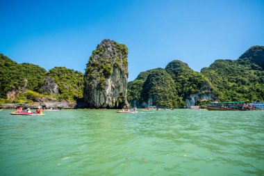 Koh Hong Adası'nda Kano