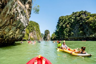 Koh Hong Adası'nda Kano