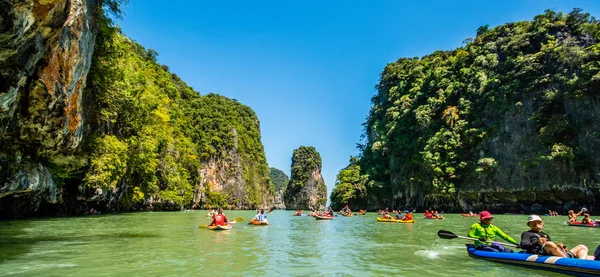 Koh Hong Adası'nda Kano