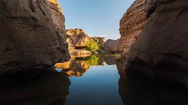 Desconhecido canyon de pedra Tailândia em Sam Pan Bok no rio Mae Kong . — Fotografia de Stock